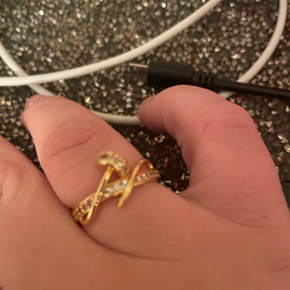 Gold ring - Picture 6 of 7
